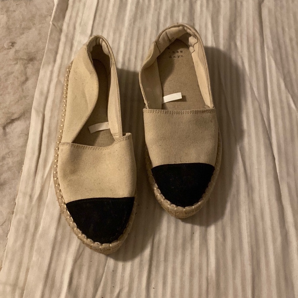 Black/cream espadrilles
